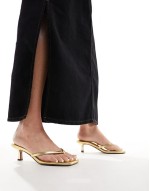 Heatwave toe thong kitten heeled sandals in gold
